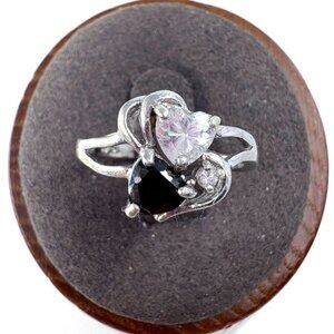 Sterling Silver 925 Heart Black & White Cubic Zirconia Statement Ring Size 6.5